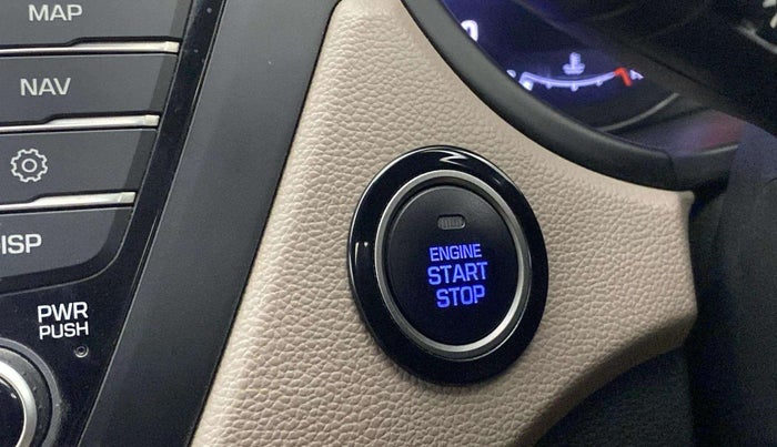 2016 Hyundai Elite i20 ASTA 1.2 (O), Petrol, Manual, 35,705 km, Keyless Start/ Stop Button