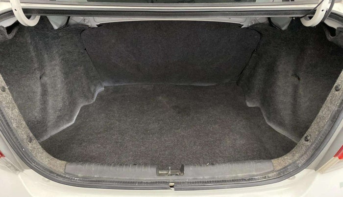 2014 Honda Amaze 1.2L I-VTEC S AT, Petrol, Automatic, 62,938 km, Boot Inside