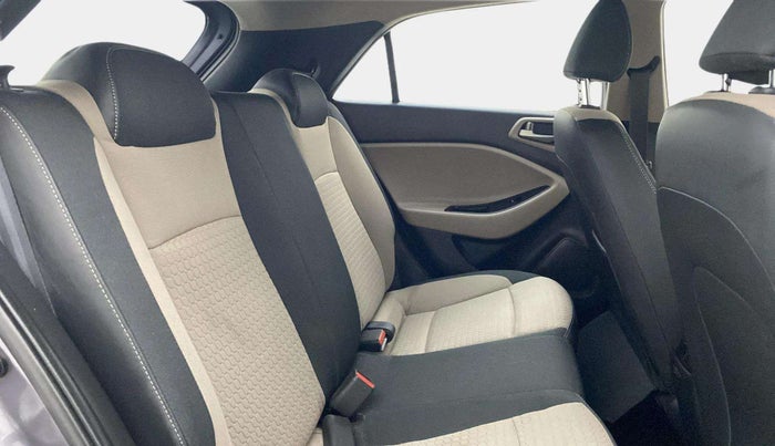 2016 Hyundai Elite i20 MAGNA 1.2, Petrol, Manual, 58,032 km, Right Side Rear Door Cabin