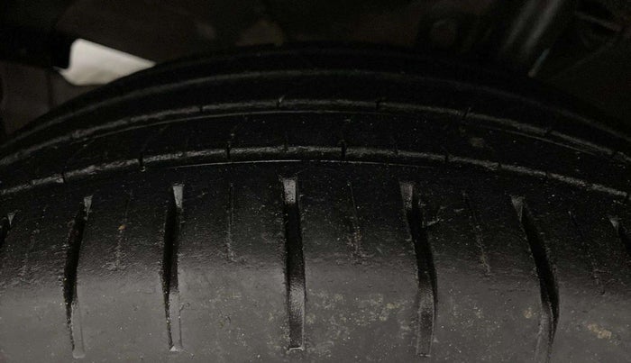 2019 Maruti Baleno ZETA PETROL 1.2, Petrol, Manual, 42,033 km, Left Front Tyre Tread