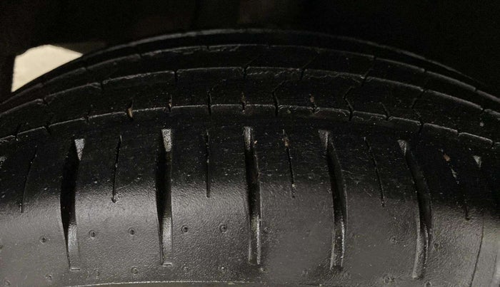 2019 Maruti Baleno ZETA PETROL 1.2, Petrol, Manual, 42,033 km, Right Rear Tyre Tread