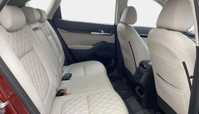 2022 KIA SELTOS HTX 1.5 DIESEL AT, Diesel, Automatic, 50,291 km, Right Side Rear Door Cabin