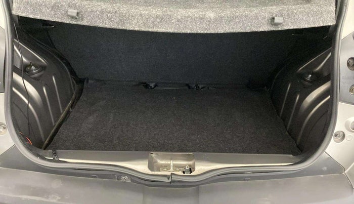 2019 Renault Kwid RXL 1.0 AMT, Petrol, Automatic, 14,566 km, Boot Open Zoomed View