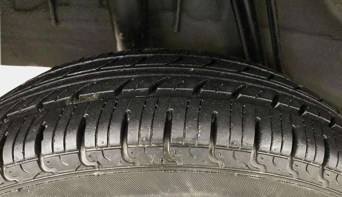 2019 Renault Kwid RXL 1.0 AMT, Petrol, Automatic, 14,566 km, Right Rear Tyre Tread