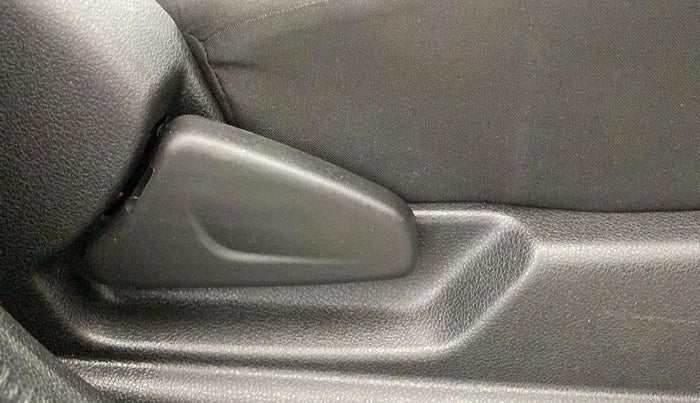 2019 Renault Kwid RXL 1.0 AMT, Petrol, Automatic, 14,566 km, Driver Side Adjustment Panel