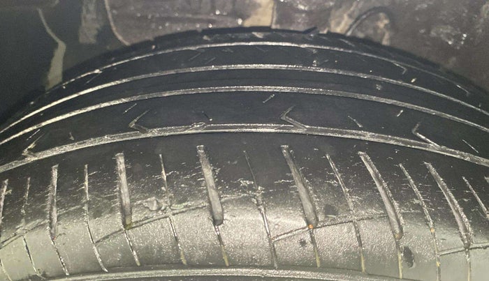 2020 Hyundai Elite i20 ASTA 1.2 (O), Petrol, Manual, 37,873 km, Left Front Tyre Tread