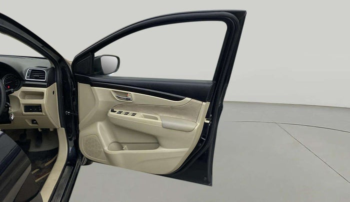 2016 Maruti Ciaz VXI+, Petrol, Manual, 74,036 km, RHS Front Door