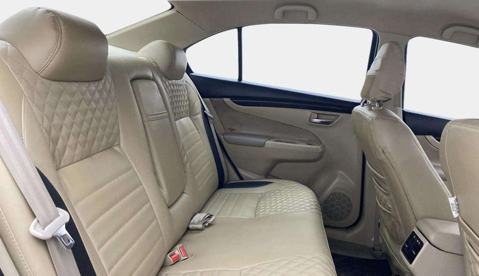 2016 Maruti Ciaz VXI+, Petrol, Manual, 74,036 km, Right Side Rear Door Cabin