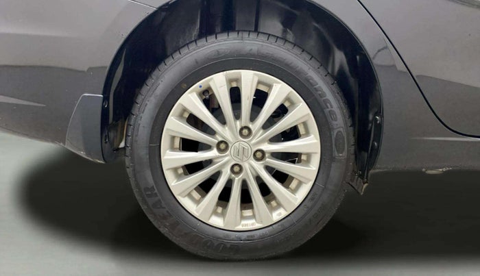 2016 Maruti Ciaz VXI+, Petrol, Manual, 74,036 km, Right Rear Wheel