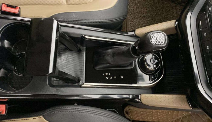 2022 Tata Harrier XZA PLUS 2.0L KAZIRANGA, Diesel, Automatic, 53,789 km, Gear Lever