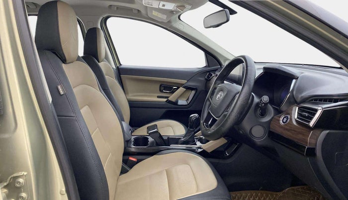 2022 Tata Harrier XZA PLUS 2.0L KAZIRANGA, Diesel, Automatic, 53,789 km, Right Side Front Door Cabin