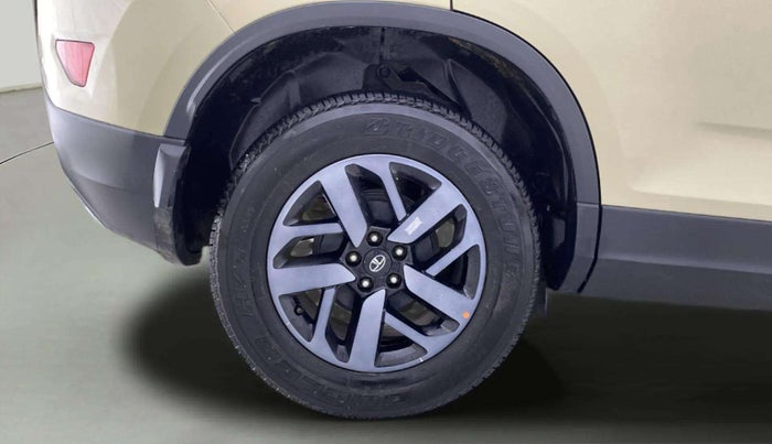 2022 Tata Harrier XZA PLUS 2.0L KAZIRANGA, Diesel, Automatic, 53,789 km, Right Rear Wheel