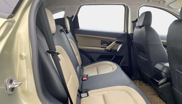 2022 Tata Harrier XZA PLUS 2.0L KAZIRANGA, Diesel, Automatic, 53,789 km, Right Side Rear Door Cabin