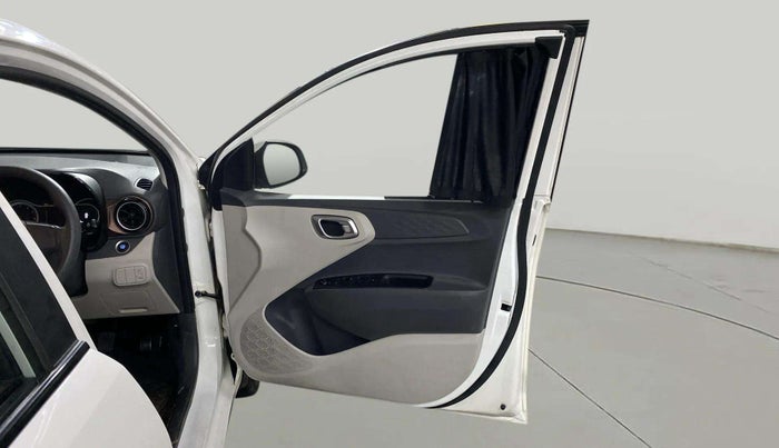 2020 Hyundai AURA SX 1.2, Petrol, Manual, 7,245 km, RHS Front Door