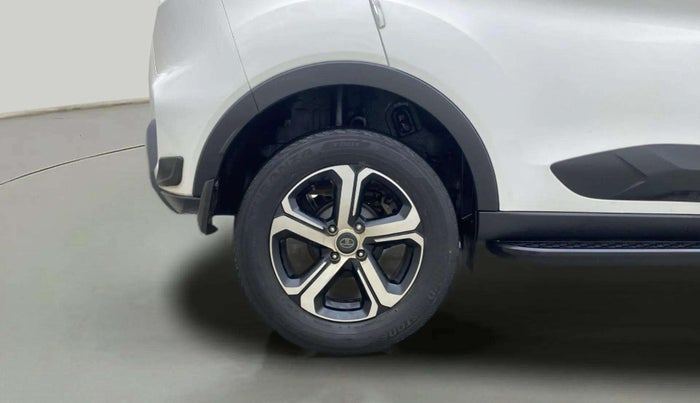 2023 Tata NEXON XZ PLUS DIESEL (L) DUAL TONE, Diesel, Manual, 48,251 km, Right Rear Wheel