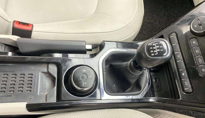 2023 Tata NEXON XZ PLUS DIESEL (L) DUAL TONE, Diesel, Manual, 48,251 km, Gear Lever