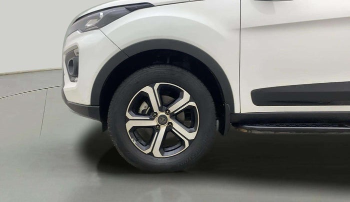2023 Tata NEXON XZ PLUS DIESEL (L) DUAL TONE, Diesel, Manual, 48,251 km, Left Front Wheel