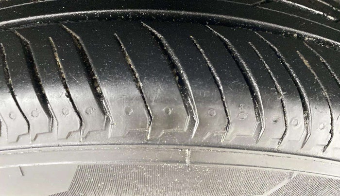 2017 Honda WR-V 1.2L I-VTEC VX MT, Petrol, Manual, 39,868 km, Right Front Tyre Tread