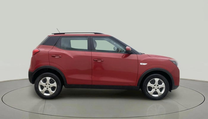 2022 Mahindra XUV300 W6 1.2 PETROL AMT, Petrol, Automatic, 23,294 km, Right Side View