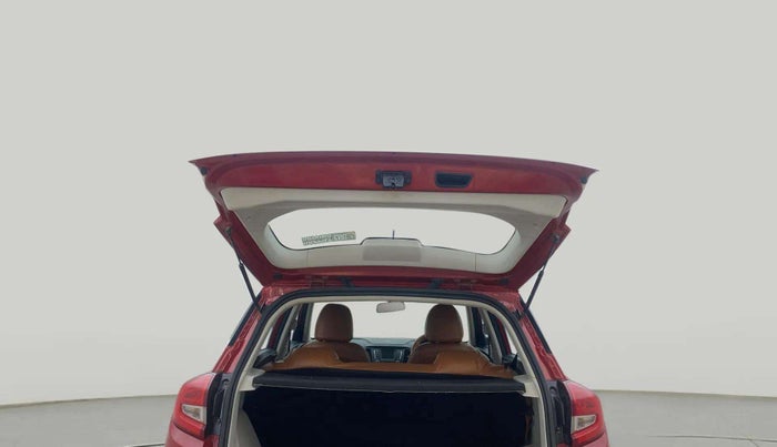 2022 Mahindra XUV300 W6 1.2 PETROL AMT, Petrol, Automatic, 23,294 km, Boot Door Open