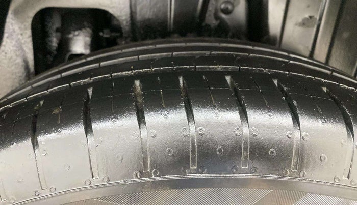 2022 Mahindra XUV300 W6 1.2 PETROL AMT, Petrol, Automatic, 23,294 km, Left Rear Tyre Tread