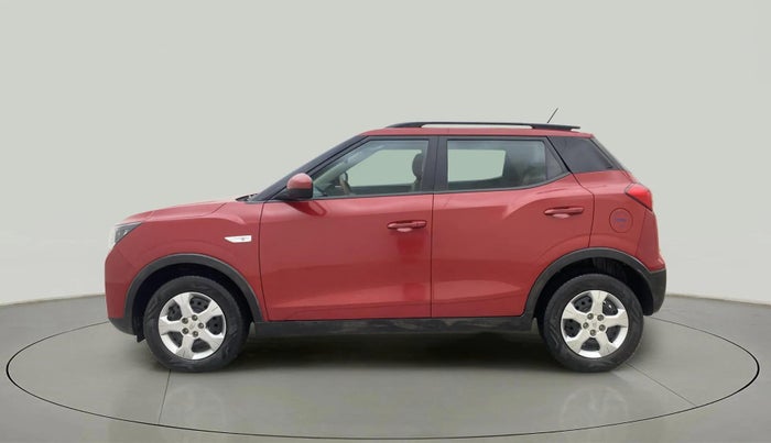 2022 Mahindra XUV300 W6 1.2 PETROL AMT, Petrol, Automatic, 23,294 km, Left Side