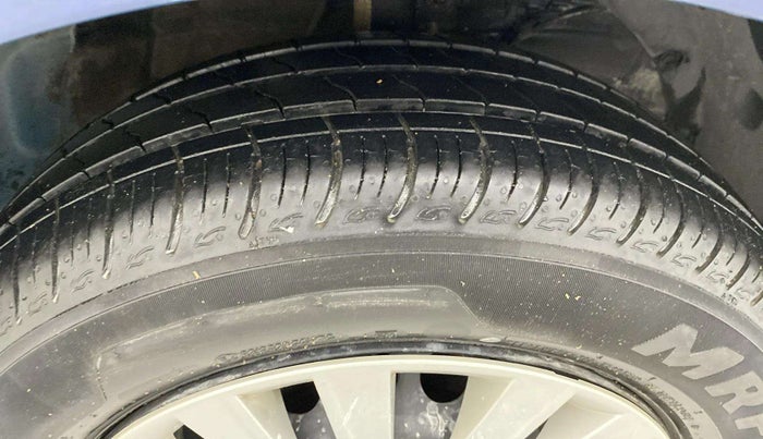 2020 Maruti Baleno DELTA PETROL 1.2, Petrol, Manual, 4,605 km, Right Front Tyre Tread
