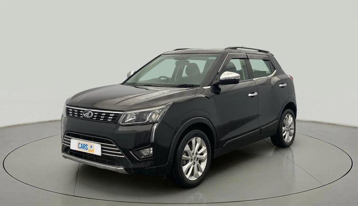 2021 Mahindra XUV300 W8 1.2 PETROL, Petrol, Manual, 51,738 km, Left Front Diagonal