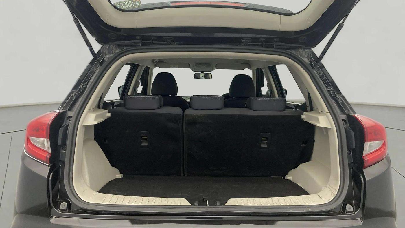 2021 Mahindra XUV300 W8 1.2 PETROL, Petrol, Manual, 51,781 km, Boot Inside