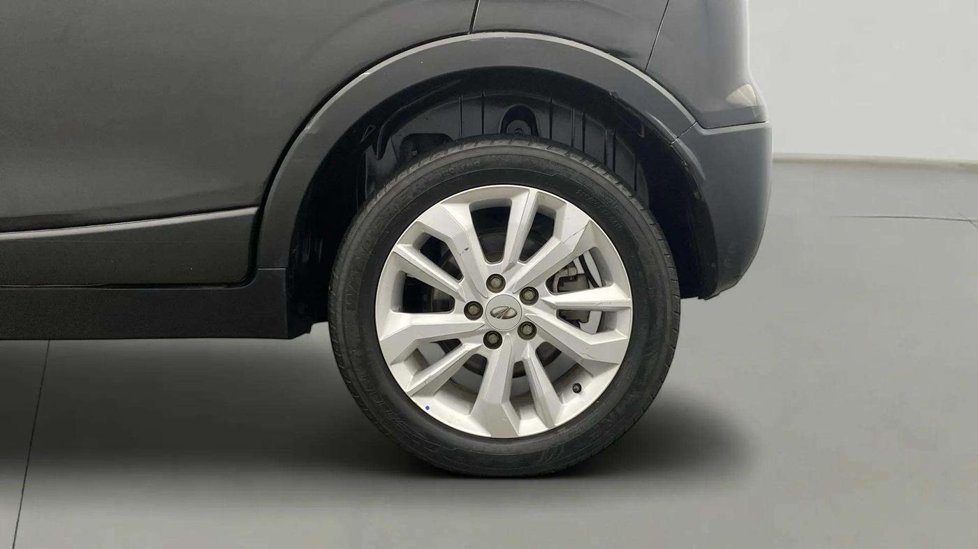 2021 Mahindra XUV300 W8 1.2 PETROL, Petrol, Manual, 51,781 km, Left Rear Wheel