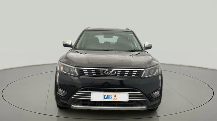 2021 Mahindra XUV300 W8 1.2 PETROL, Petrol, Manual, 51,781 km, Front