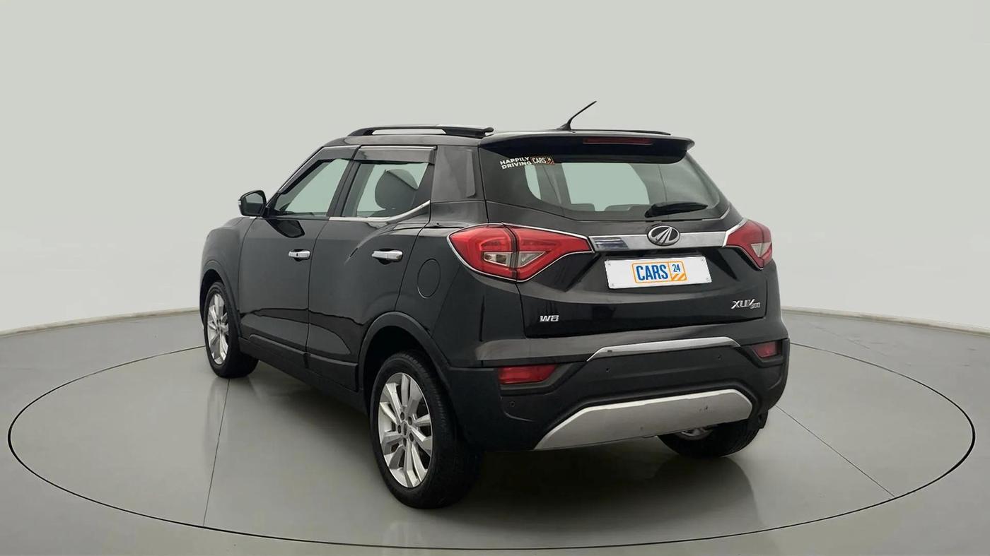 2021 Mahindra XUV300 W8 1.2 PETROL, Petrol, Manual, 51,781 km, Left Back Diagonal