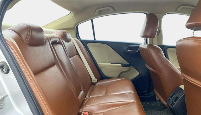 2017 Honda City 1.5L I-VTE V CVT, Petrol, Automatic, 59,394 km, Right Side Rear Door Cabin