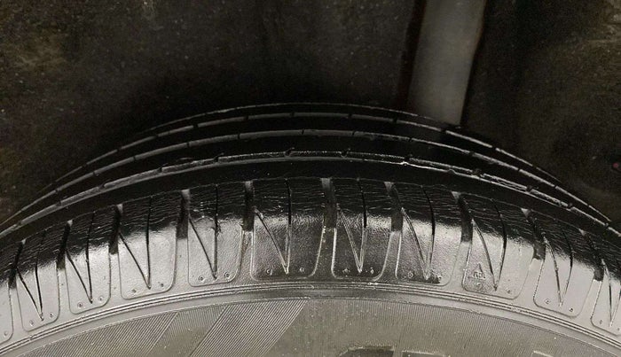 2019 Maruti Vitara Brezza ZDI PLUS AMT, Diesel, Automatic, 52,022 km, Left Rear Tyre Tread
