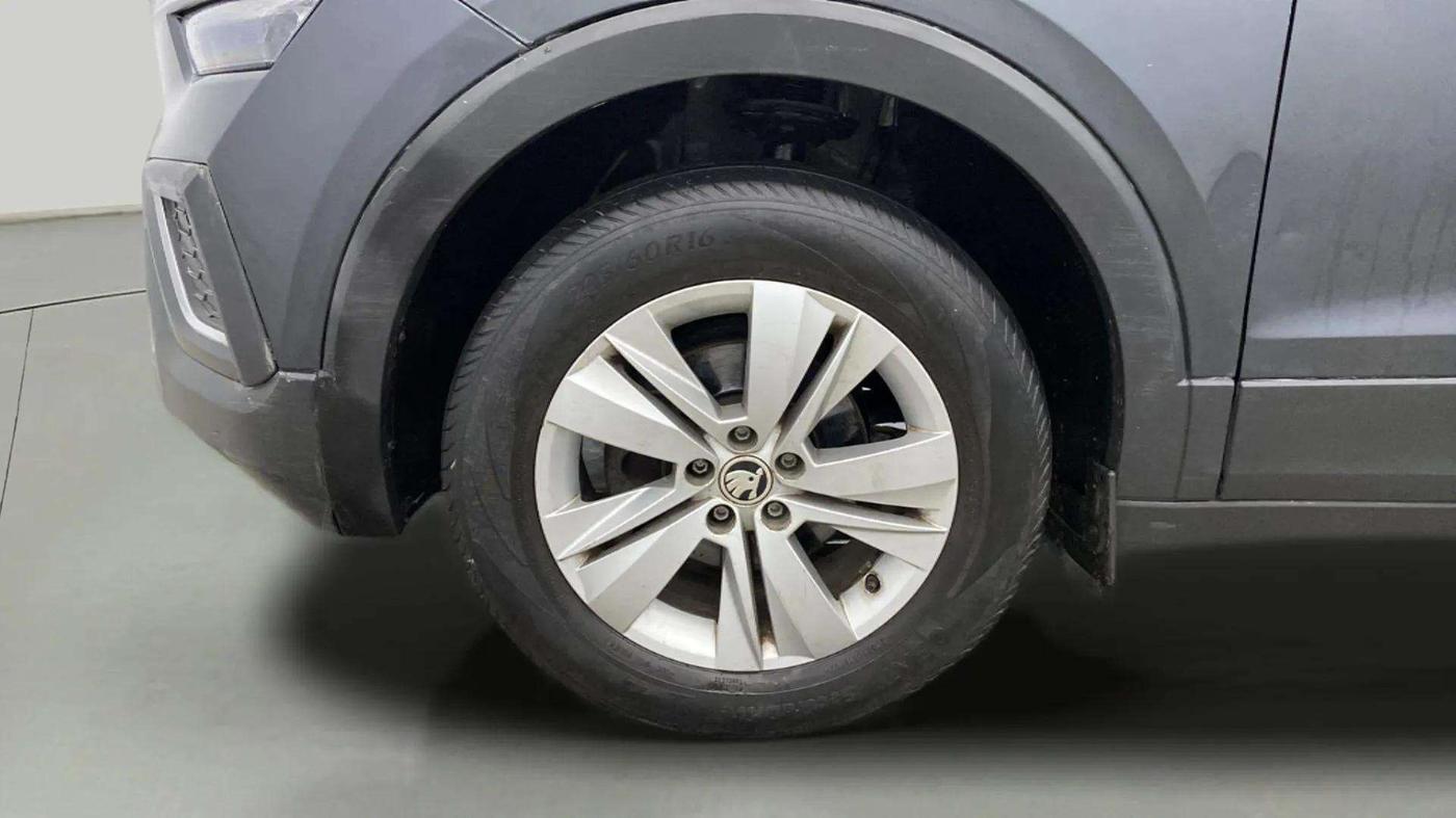 2022 Skoda KUSHAQ AMBITION 1.0L TSI MT, Petrol, Manual, 64,116 km, Left Front Wheel