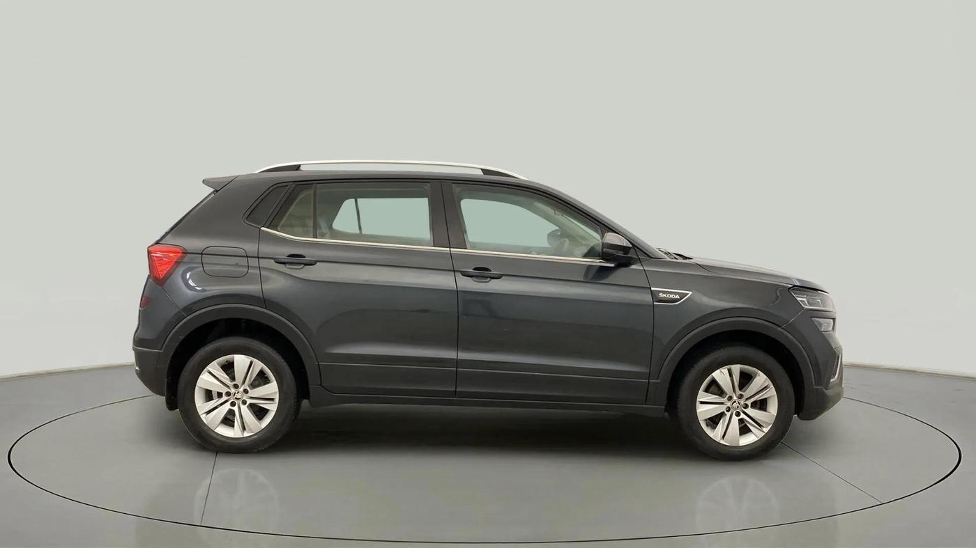 2022 Skoda KUSHAQ AMBITION 1.0L TSI MT, Petrol, Manual, 64,116 km, Right Side View