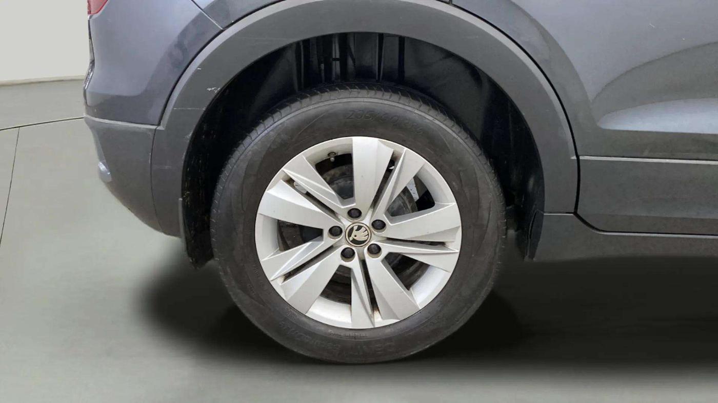 2022 Skoda KUSHAQ AMBITION 1.0L TSI MT, Petrol, Manual, 64,116 km, Right Rear Wheel