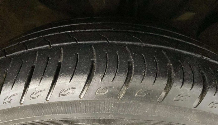 2018 Hyundai Creta SX AT 1.6 PETROL, Petrol, Automatic, 63,812 km, Right Front Tyre Tread