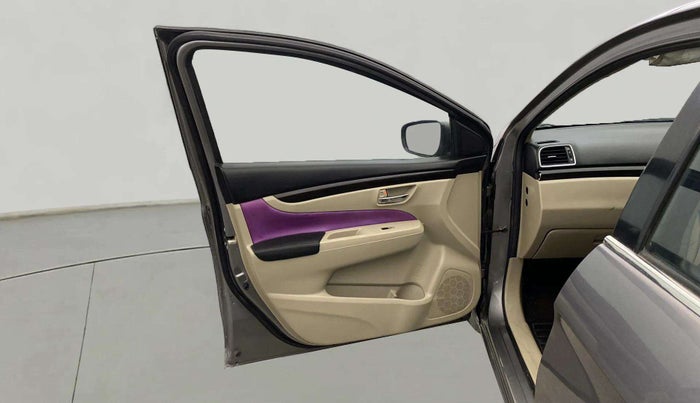 2018 Maruti Ciaz ZETA 1.4  AT PETROL, Petrol, Automatic, 68,838 km, LHS Front Door