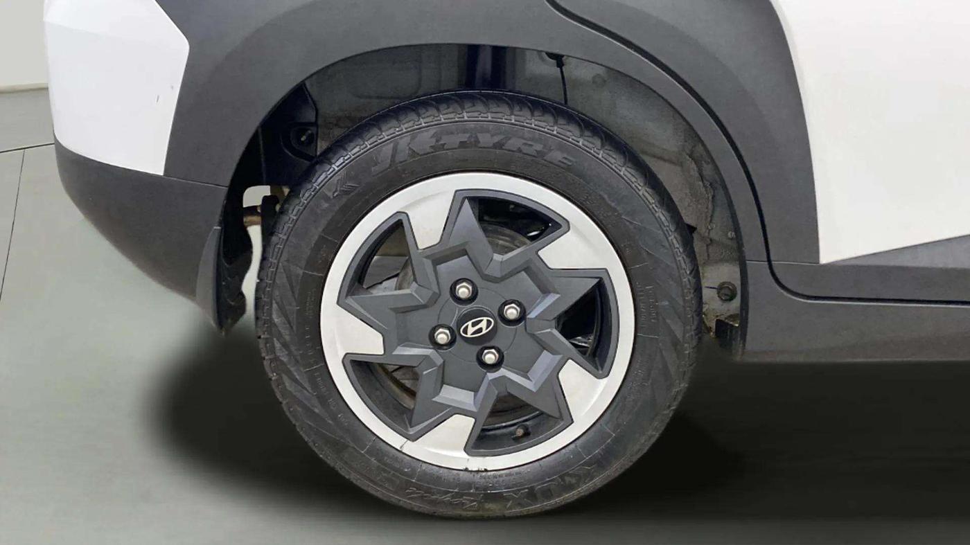 2024 Hyundai EXTER SX 1.2 CNG MT, CNG, Manual, 8,922 km, Right Rear Wheel