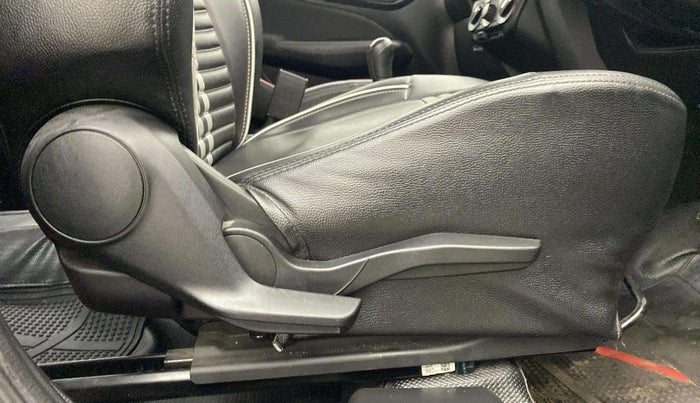 2019 Maruti Swift VXI, Petrol, Manual, 52,695 km, Driver Side Adjustment Panel