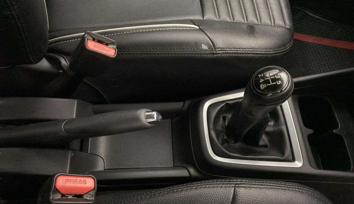 2019 Maruti Swift VXI, Petrol, Manual, 52,695 km, Gear Lever