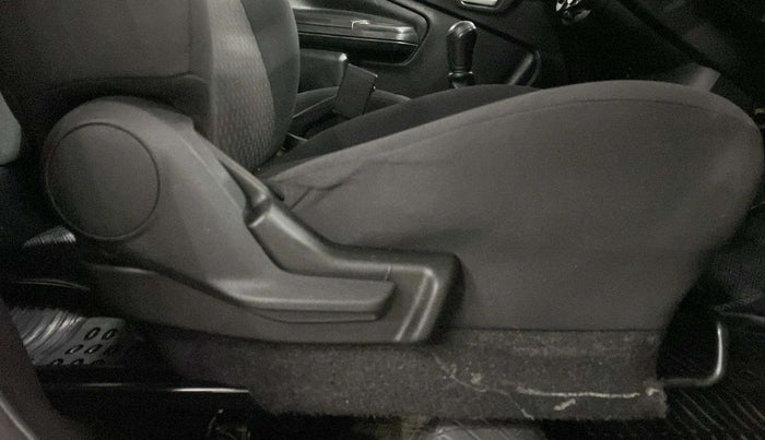 2022 Maruti Celerio VXI CNG, CNG, Manual, 31,791 km, Driver Side Adjustment Panel