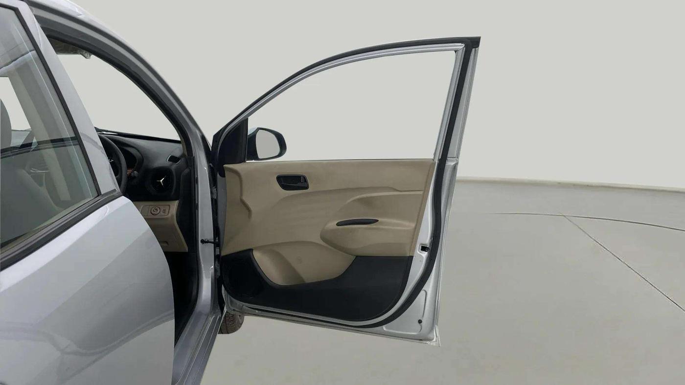2021 Hyundai NEW SANTRO SPORTZ MT, Petrol, Manual, 6,336 km, RHS Front Door