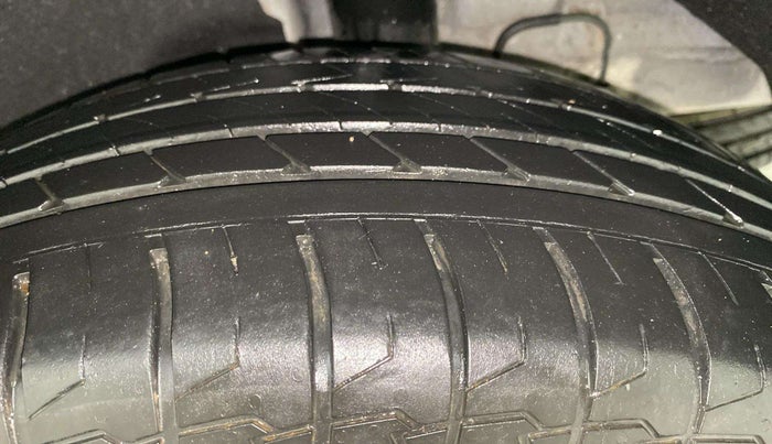 2024 KIA CARENS PRESTIGE 1.5 PETROL 7 STR, Petrol, Manual, 12,075 km, Left Rear Tyre Tread