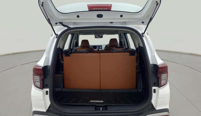 2024 KIA CARENS PRESTIGE 1.5 PETROL 7 STR, Petrol, Manual, 12,075 km, Boot Inside