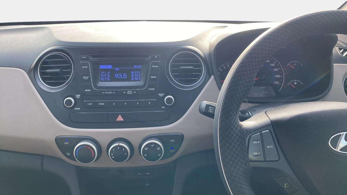 2015 Hyundai Grand i10 SPORTZ 1.2 KAPPA VTVT, Petrol, Manual, 72,471 km, Air Conditioner