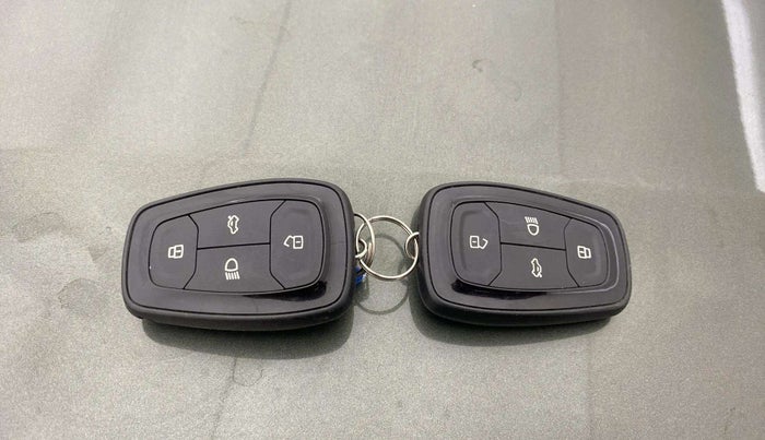 2021 Tata NEXON XZ PLUS PETROL SUNROOF, Petrol, Manual, 32,122 km, Key Close Up