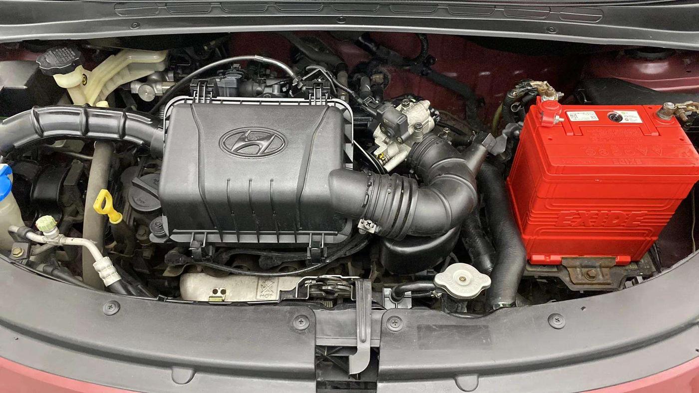 2013 Hyundai i10 MAGNA 1.1, Petrol, Manual, 95,412 km, Engine View