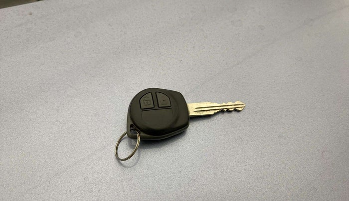 2014 Maruti Wagon R 1.0 VXI, Petrol, Manual, 52,010 km, Key Close Up